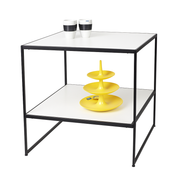 HAPPY! Aufsatzbord mit weißen Melaminplatten. B74 x T74 x H82 cm.