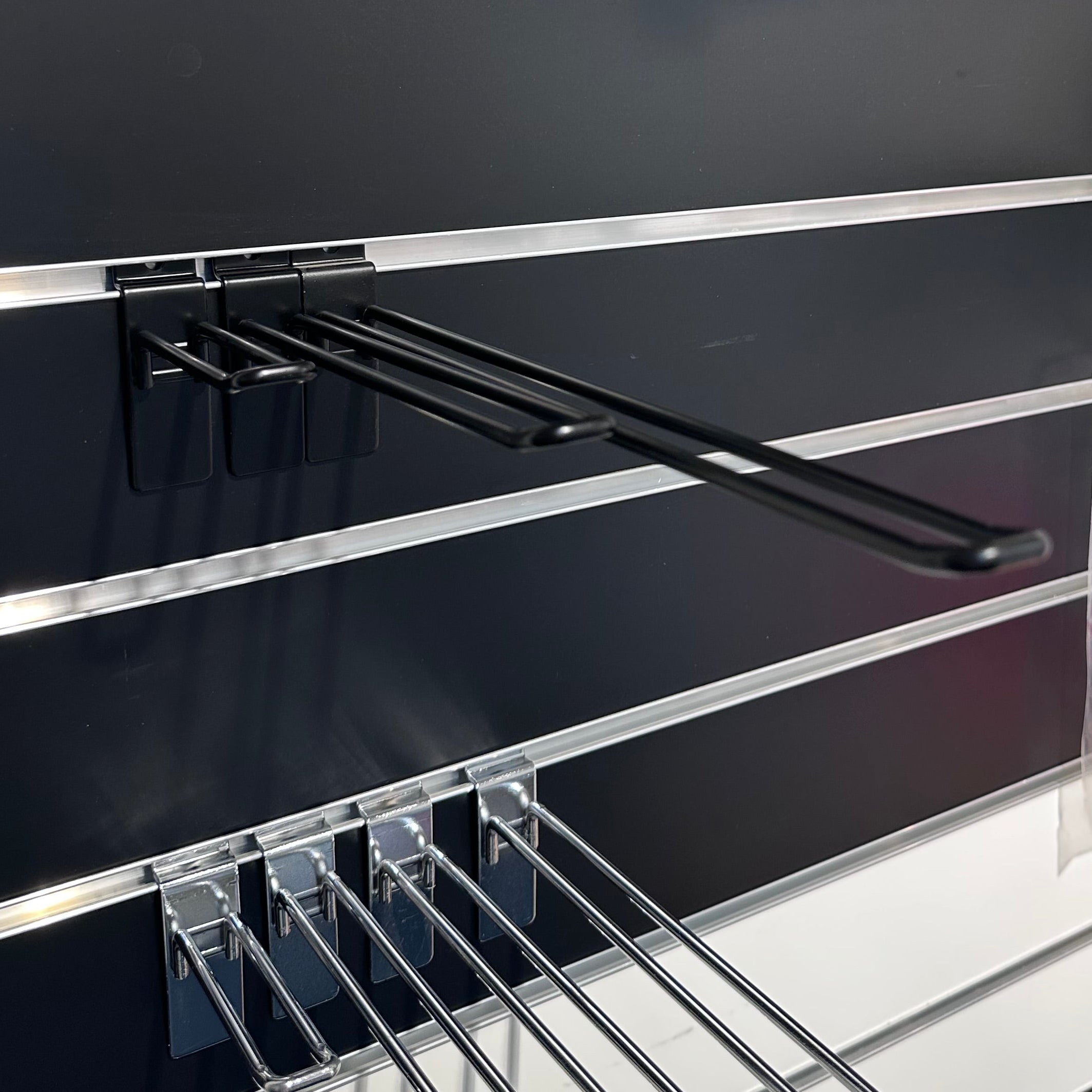 Euro-Haken für Lamellenwand, schwarz, 30 cm
