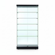 Vitrine - Toscana II, Bodenvitrine, mit Beleuchtung und schwarzer Ober- und Unterseite, 90 x 46 x H184 cm.
