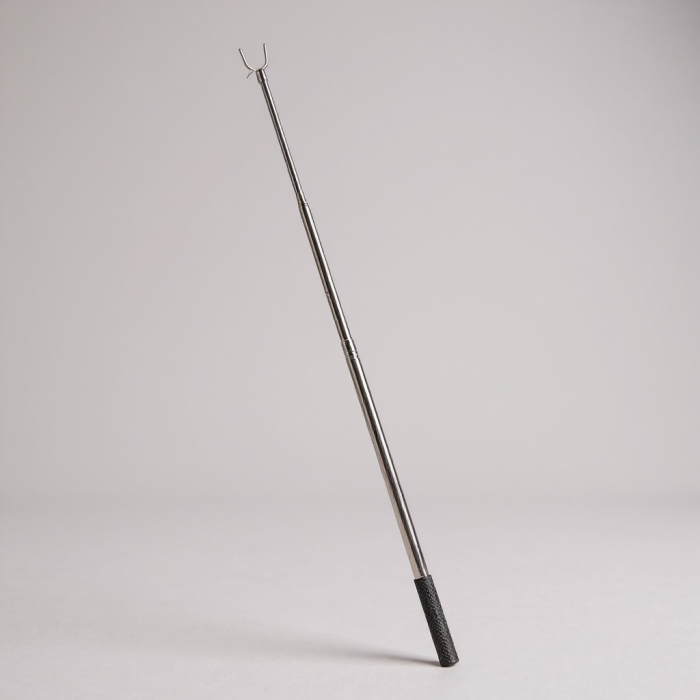 Bügelhalter, verschiebbar, Aluminium, 77–170 cm. Metallgabel und Aufhängehaken.