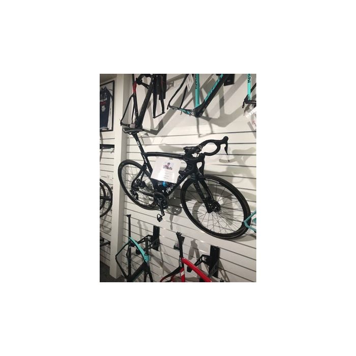 Fahrradhalter für Lamellenwand. B 8 x T 12 x H 10 cm.