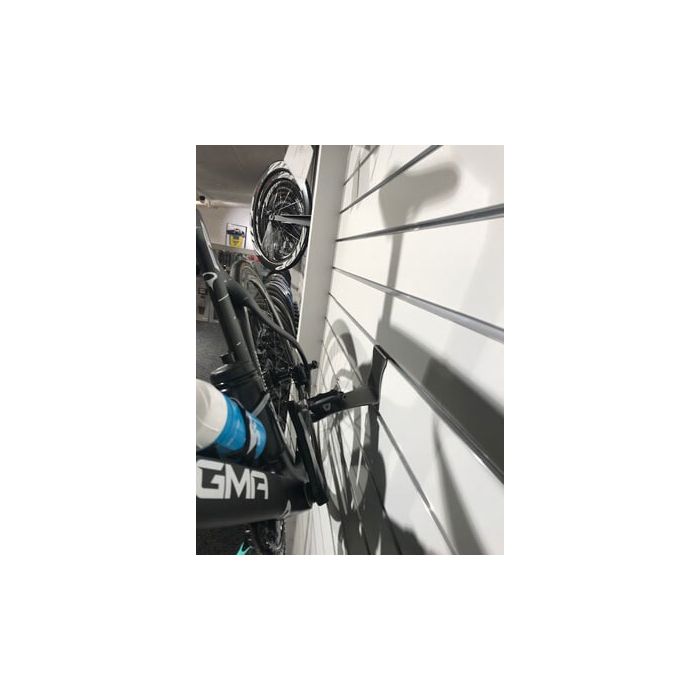 Fahrradhalter für Lamellenwand. B 8 x T 12 x H 10 cm.