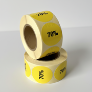 Gelber Rabattaufkleber 70%. Rolle mit 500 Stück. Ø 30 mm.