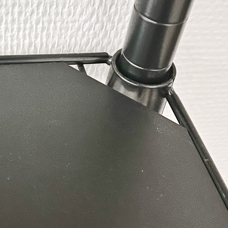 Kunststoffplatte, schwarz, 44 x 44 cm. Unteres Regal für Boxer