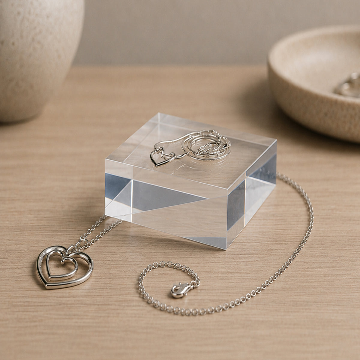 Präsentationsblock aus transparentem Acrylglas, 7,5 x 7,5 x 4 cm (H), für Schmuck