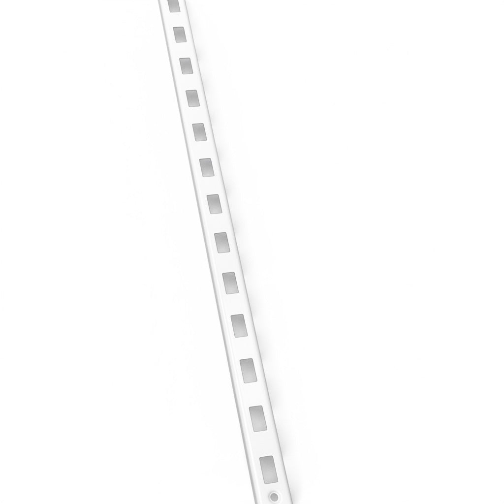 Hvid Framework vægskinne 244 cm i butiksmiljø