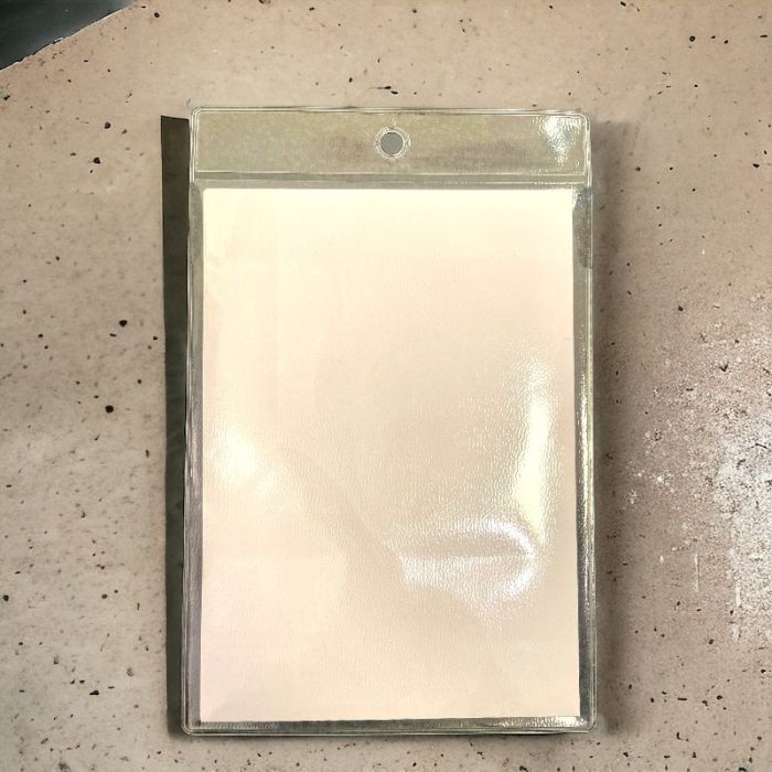 Kunststofftasche A6 ohne Klebstoff, mit rundem Loch und 25 mm breiter Klappe