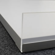 Melaminregal, weiß, schräg mit weißer Vorderkante, 61 x 37 cm