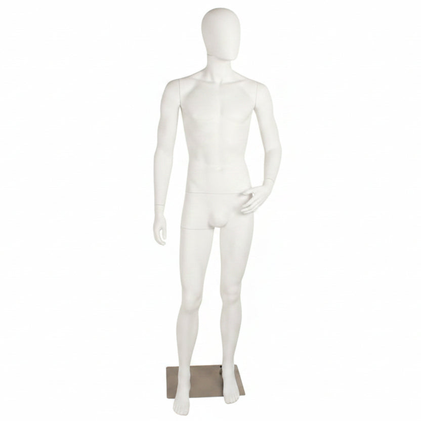 Standard-Männermannequin, Größe D, mit angewinkeltem Arm, ausdruckslosem Kopf und Fußplatte aus gebürstetem Satinmetall, weiß