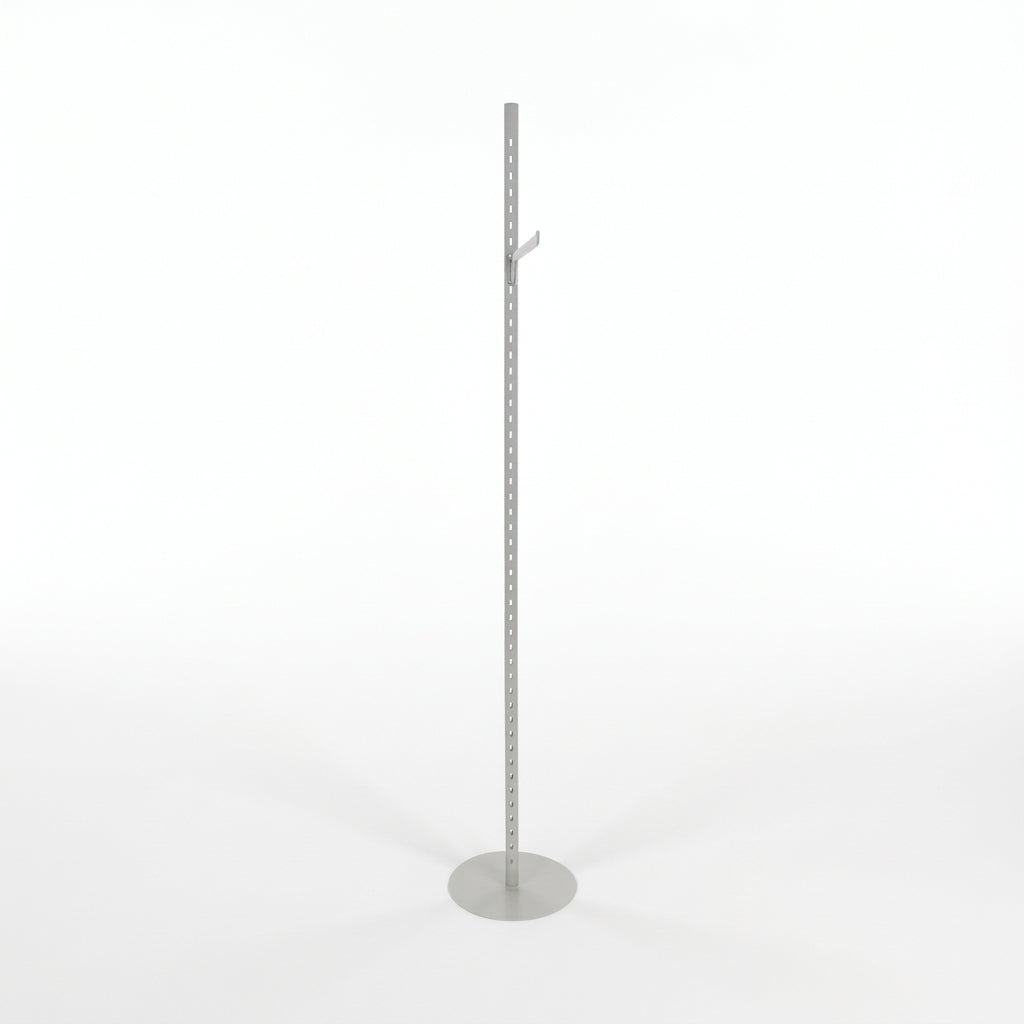 Schaufenster/Säulendisplay mit vorderem Scharnier. 40 mm, H 226 cm. Farbe wählbar.