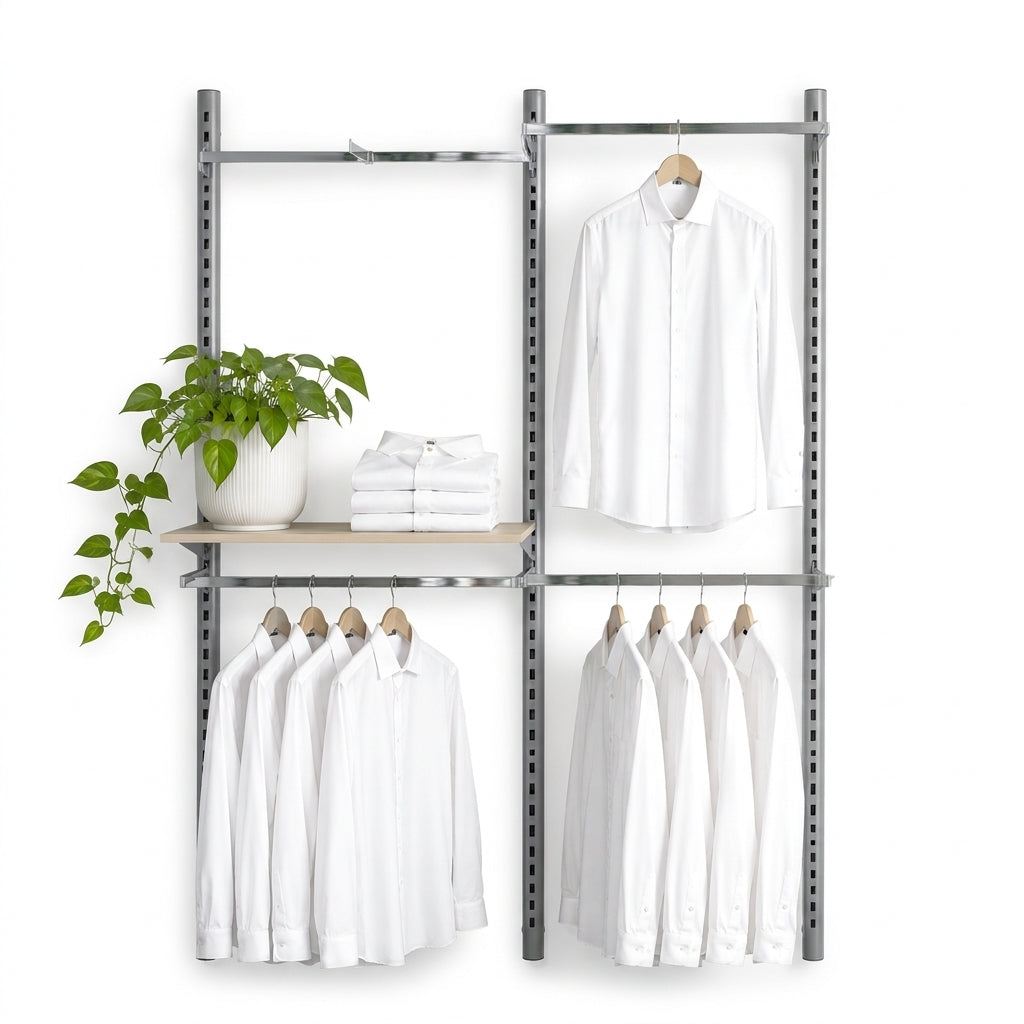 Wandset mit Pipe-line-Wand in alufarben Ø 40, Regal in Ahorn. Maße: 155 x H 226. Wie gezeigt. Wählen Sie Modell Ø 40 oder Ø 60 Säulen