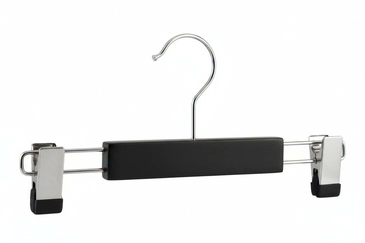 Blank sort buksebøjle med klemmer og krom krog, 25 cm