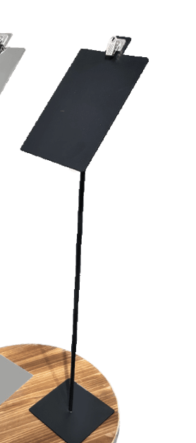 Schildhalter mit schräger Platte und Klemme, schwarz, Grundplatte 10 x 10 cm, Schildplatte 11 x 17 cm, Höhe 63 cm